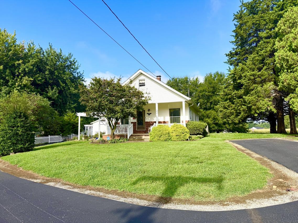 405 N Maple St., Energy, IL 62933