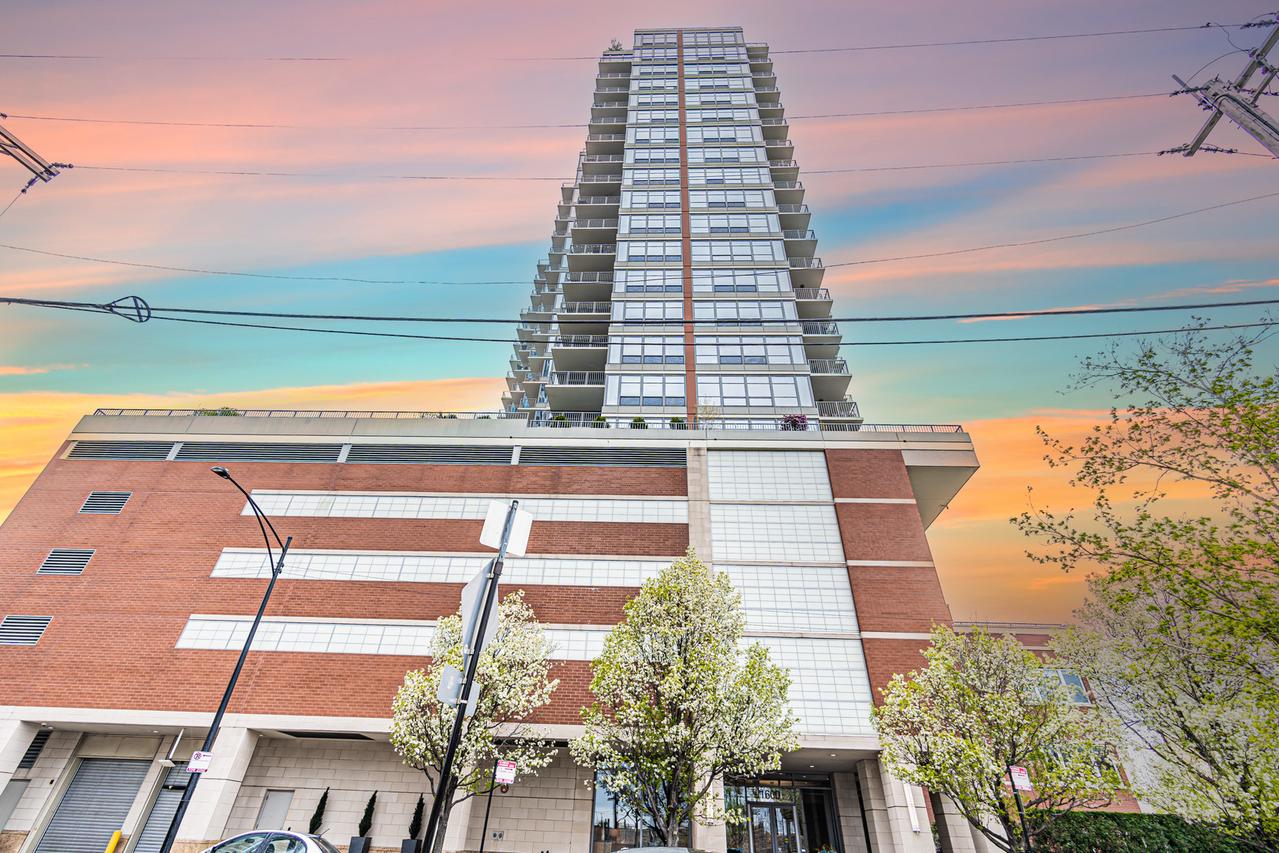 1600 S Prairie Ave. #1006, Chicago, IL 60616