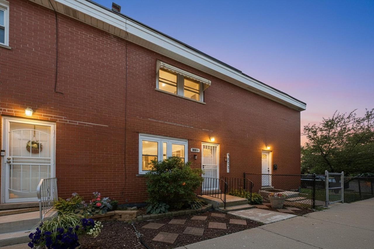 9155 S Cottage Grove Ave. #B, Chicago, IL 60619