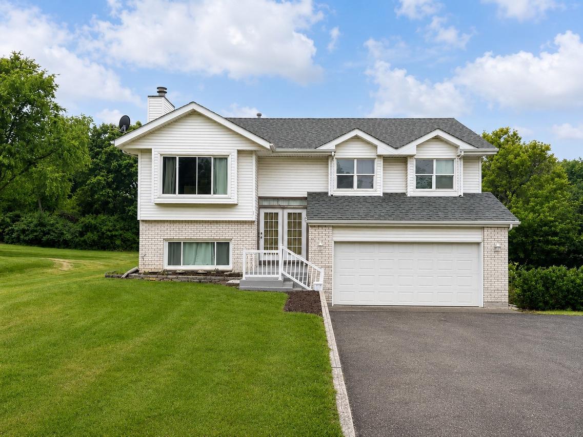 107 King Henry Rd., Poplar Grove, IL 61065