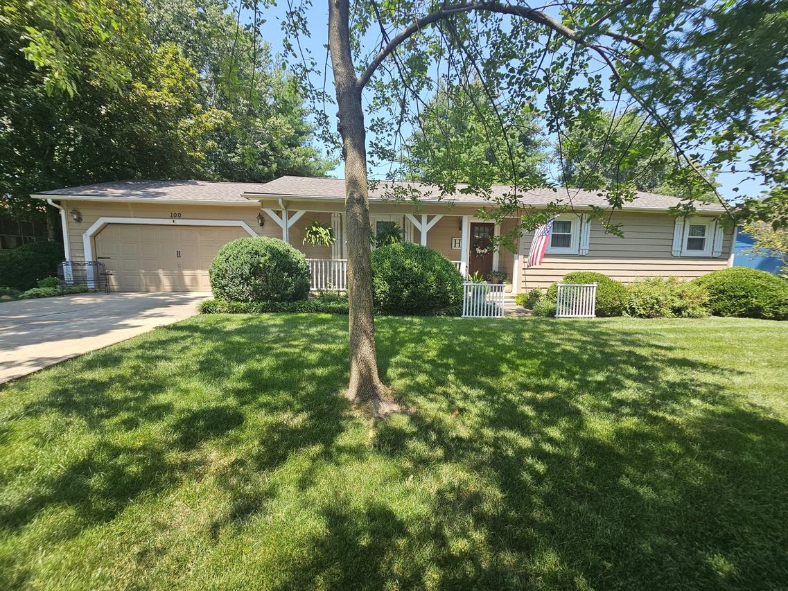 100 Cherry Dr., Mt Vernon, IL 62864