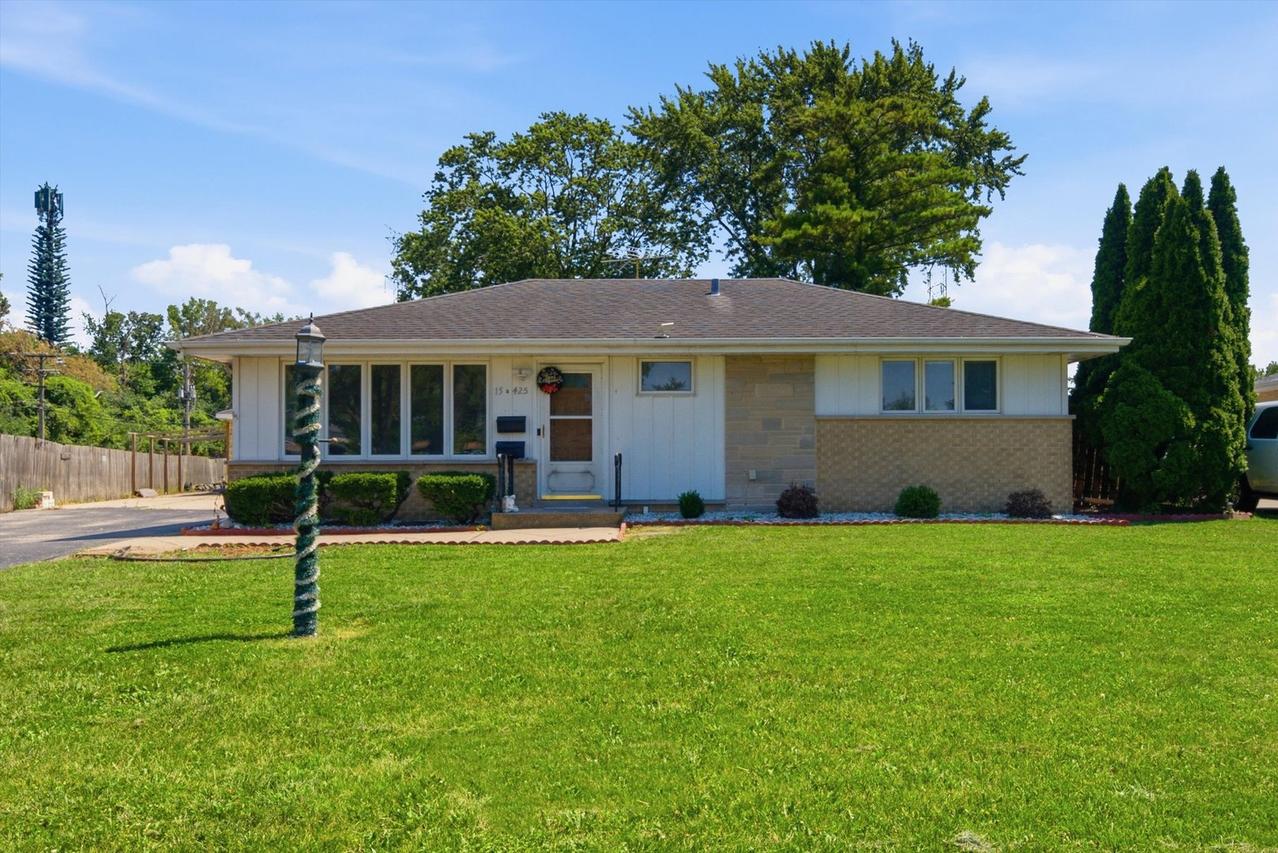 15W425 Victory Pkwy., Elmhurst, IL 60126