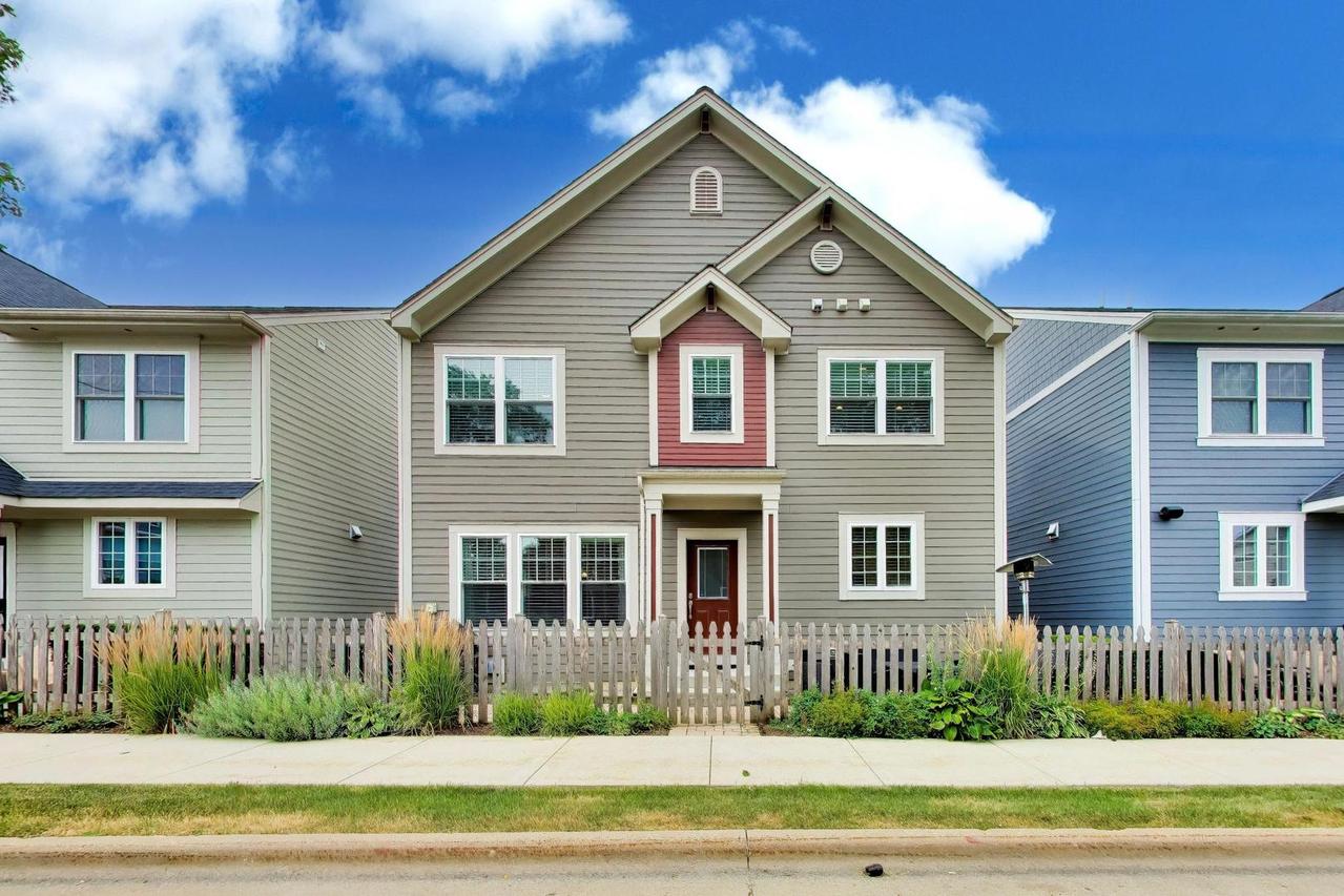 225 N Brockway St., Palatine, IL 60067