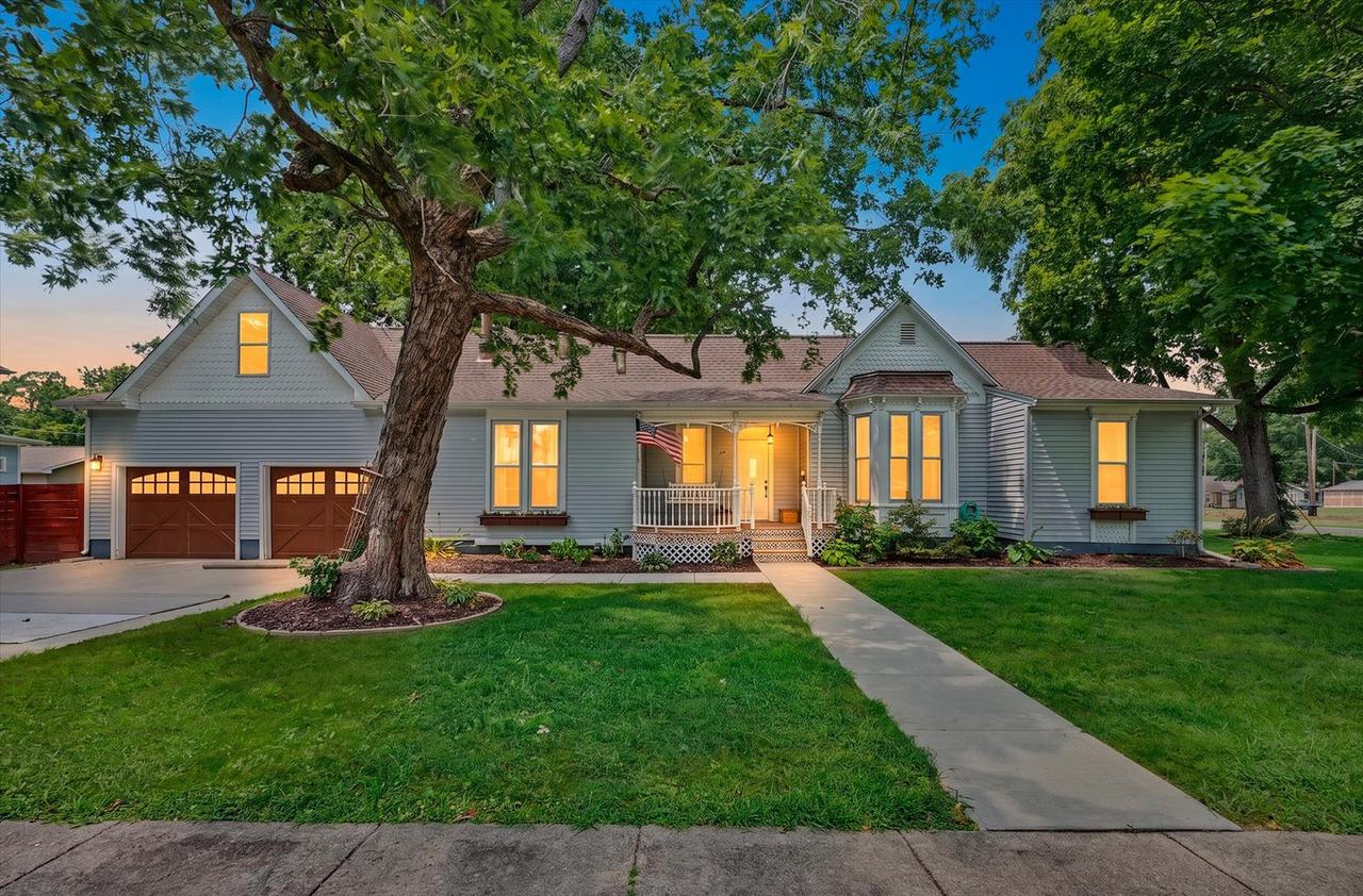 718 N Charter St., Monticello, IL 61856
