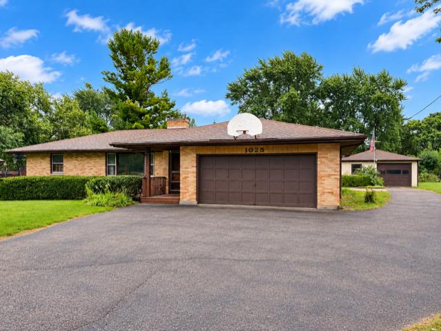 1025 Bode Rd., Elgin, IL 60120