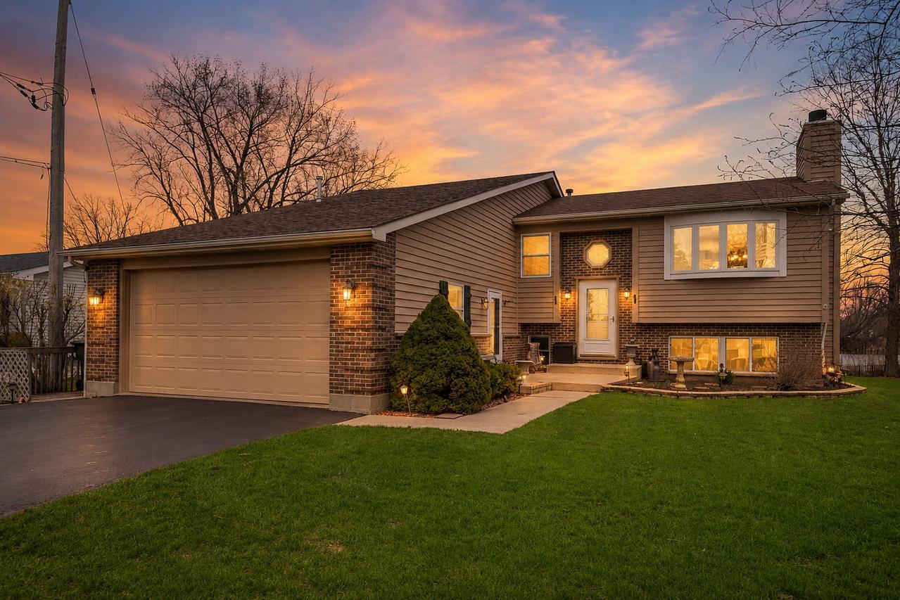 12738 W 27th Pl., Beach Park, IL 60099