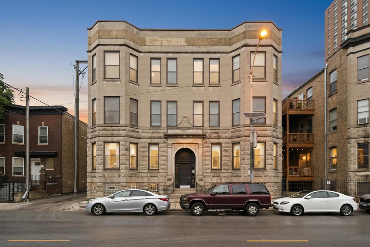 1048 W Foster Ave. #E, Chicago, IL 60640