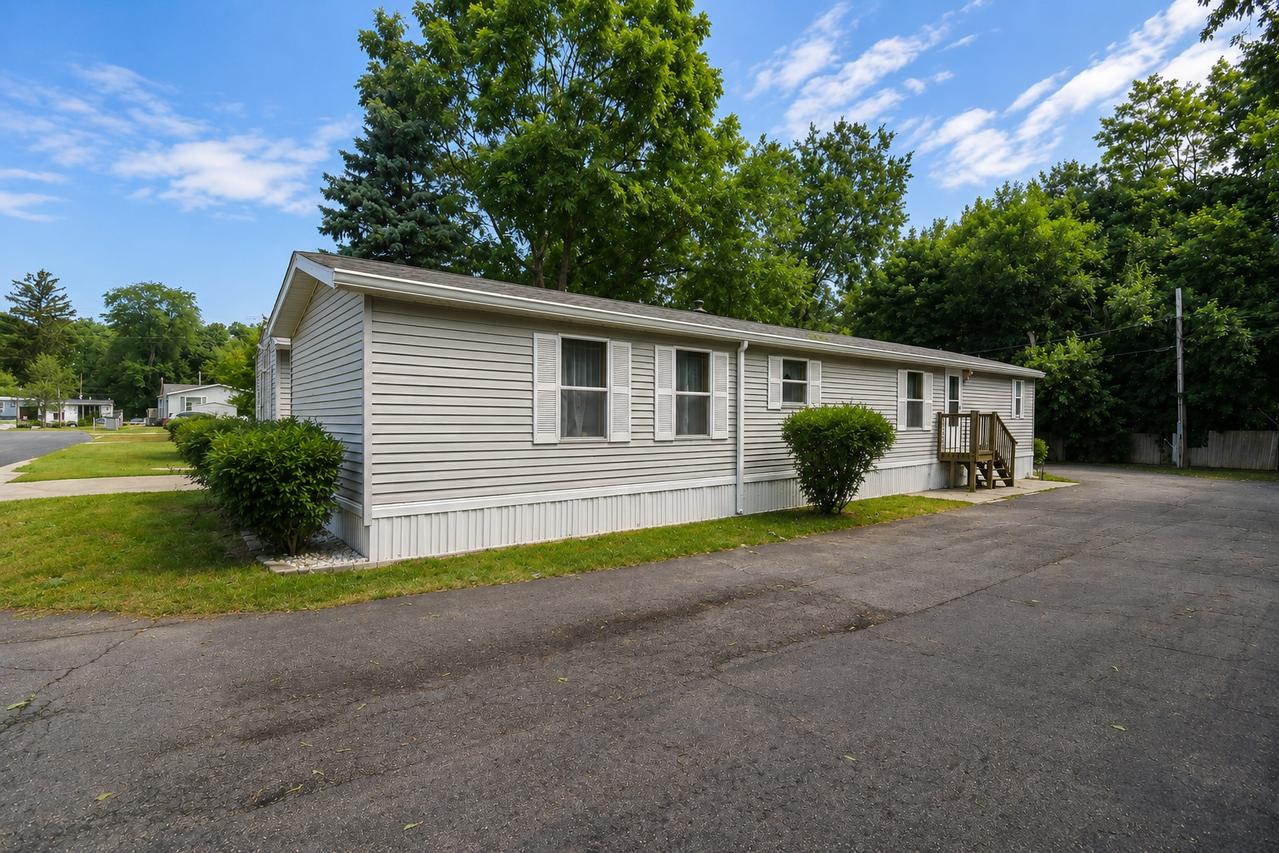 41561 N Sheridan Rd. #116, Zion, IL 60099