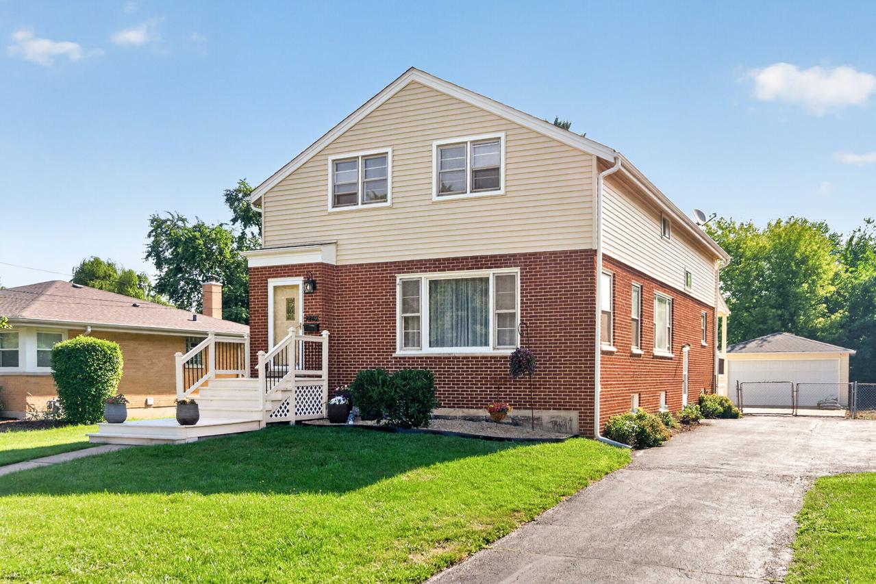 229 S Grace St., Lombard, IL 60148