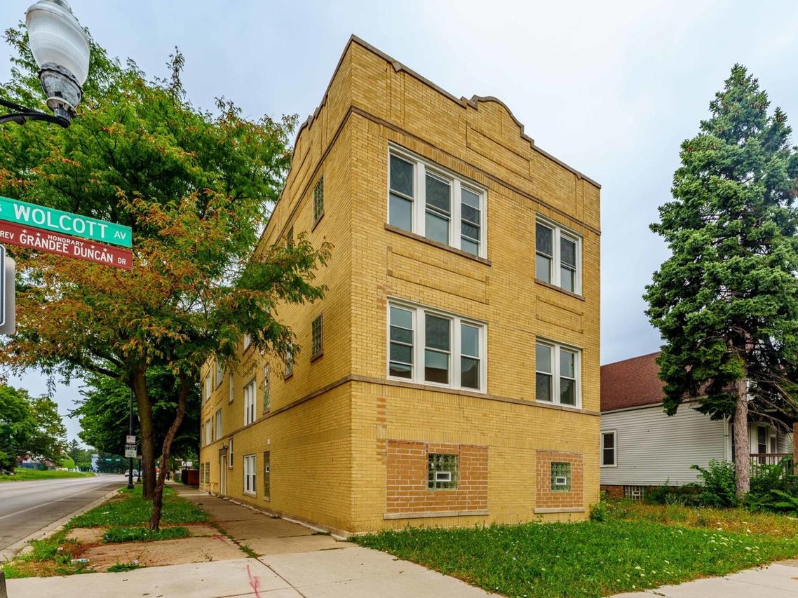 1908 W Marquette Rd., Chicago, IL 60636