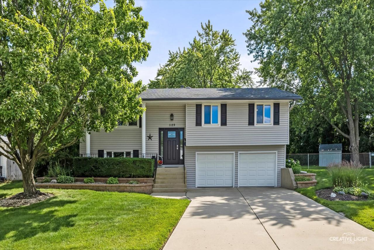 1129 Patricia Ct., Schaumburg, IL 60193