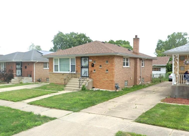 435 Crandon Ave., Calumet City, IL 60409