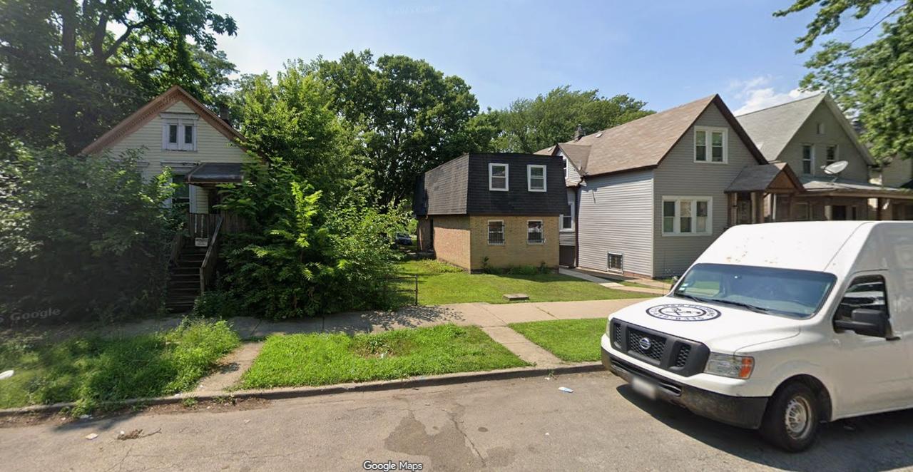 6634 S May St., Chicago, IL 60621