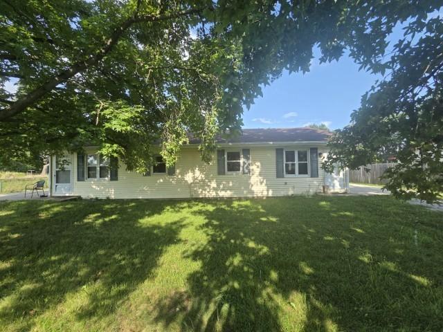 12300 N Sparrow Ln., Mt Vernon, IL 62864