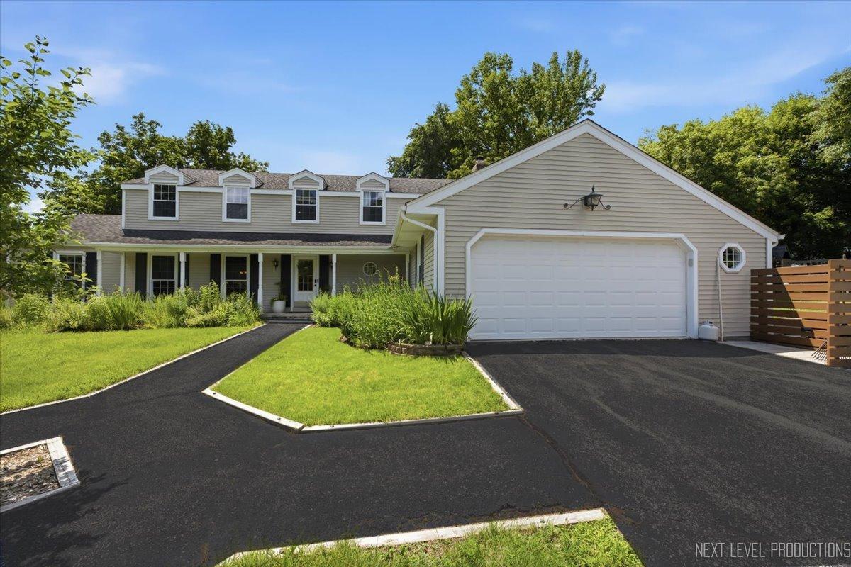 5N638 Jens Jensen Ln., St. Charles, IL 60175