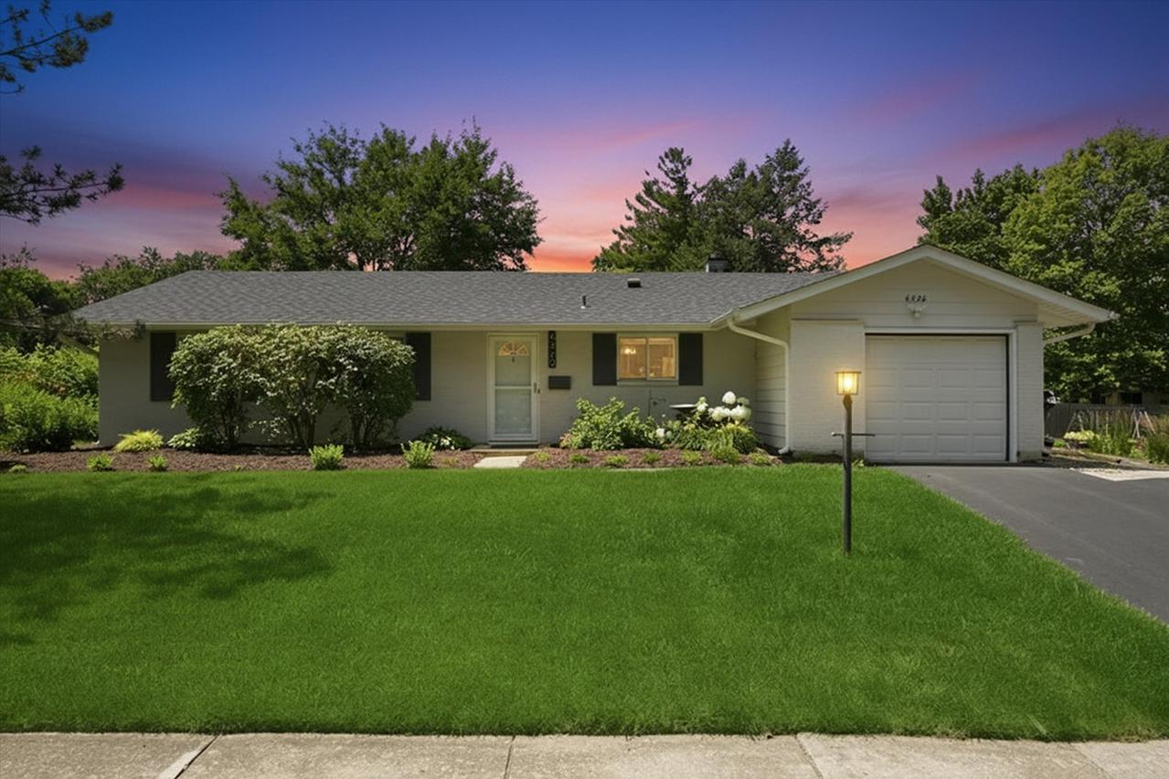 6320 Clark Dr., Woodridge, IL 60517