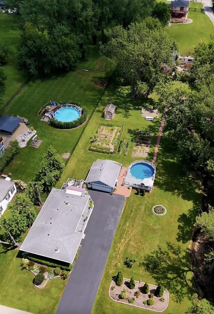 15241 Le Claire Ave., Oak Forest, IL 60452