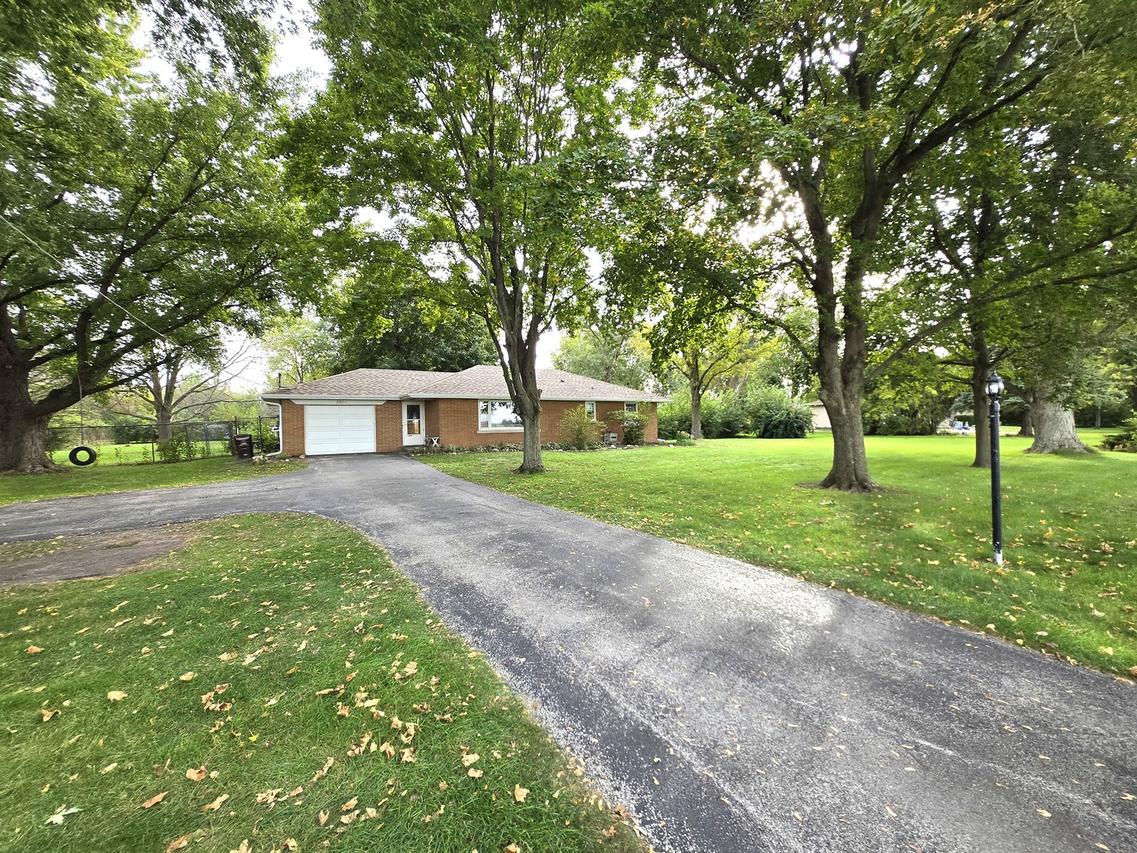 2694 W 3000s Rd., Kankakee, IL 60901