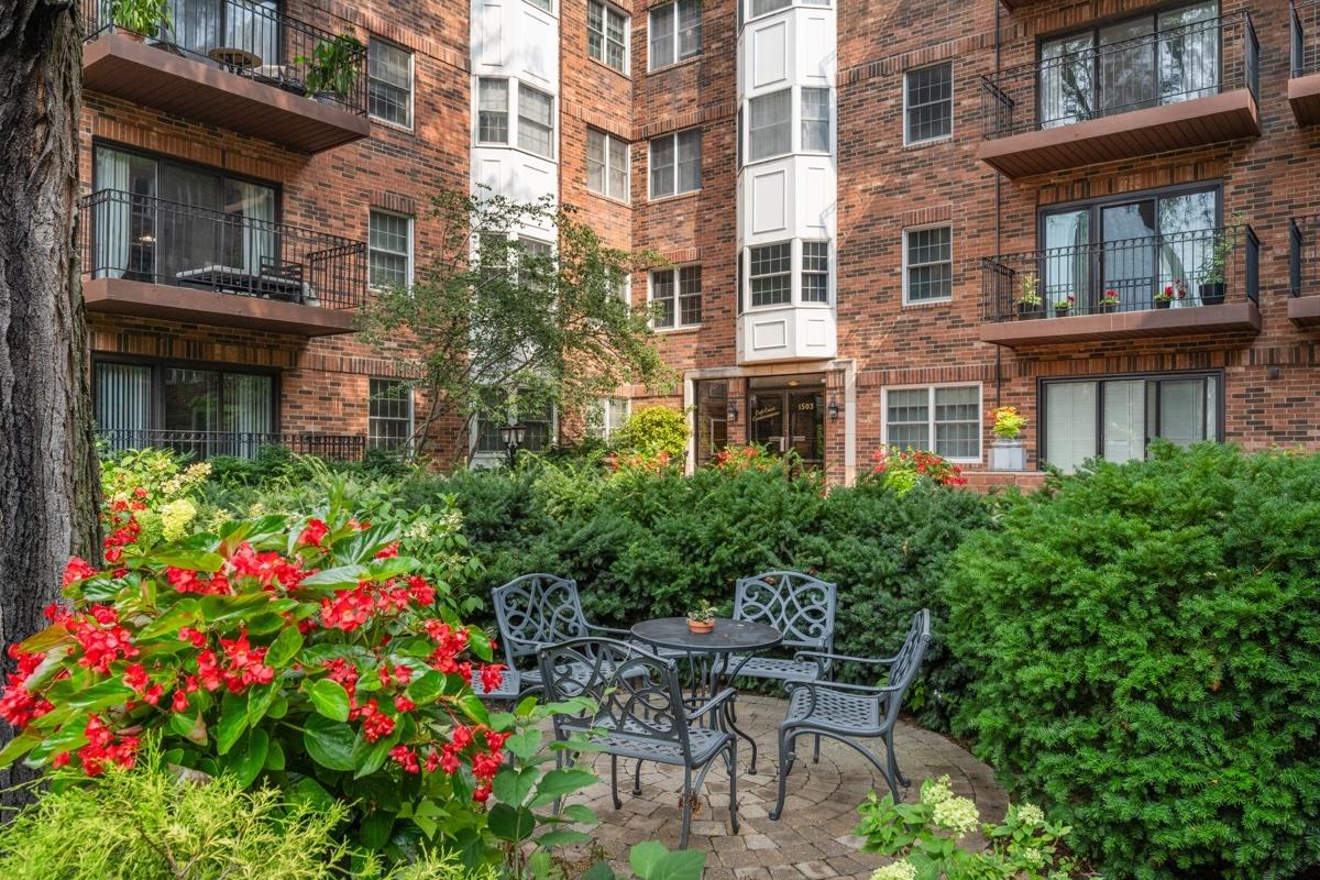 1503 Oak Ave. #410, Evanston, IL 60201