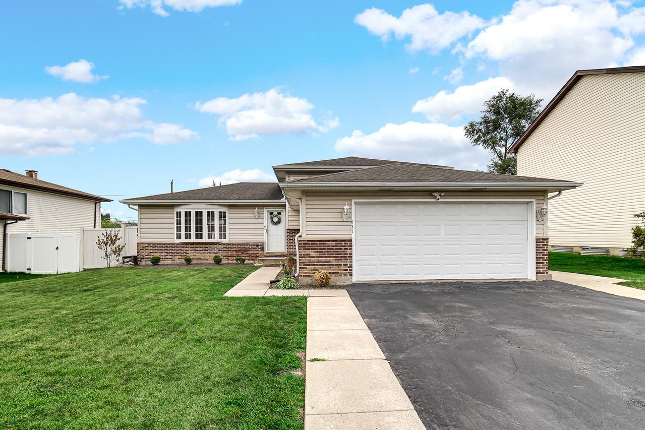 431 Polo Club Dr., Glendale Heights, IL 60139