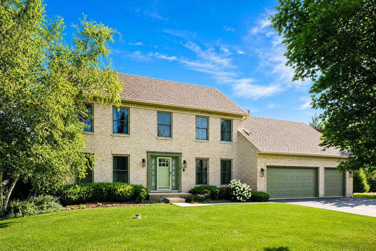 39W140 Baert Ln., St. Charles, IL 60175