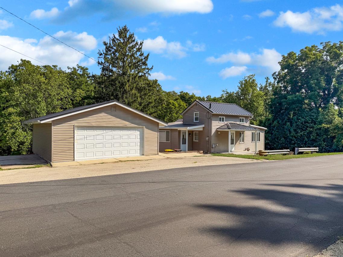 300 E 2nd St., Orangeville, IL 61060