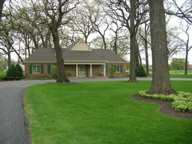 1000 Prestwick Dr., Frankfort, IL 60423