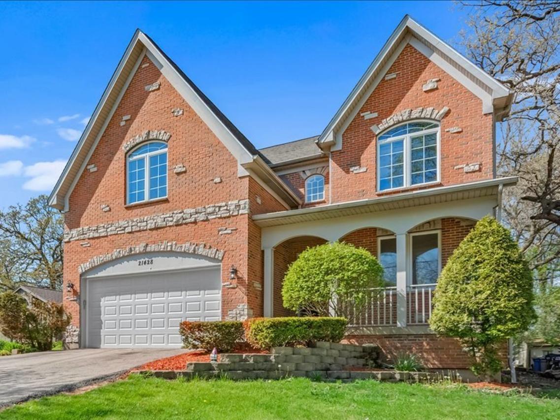 21428 W Crescent Dr., Mundelein, IL 60060
