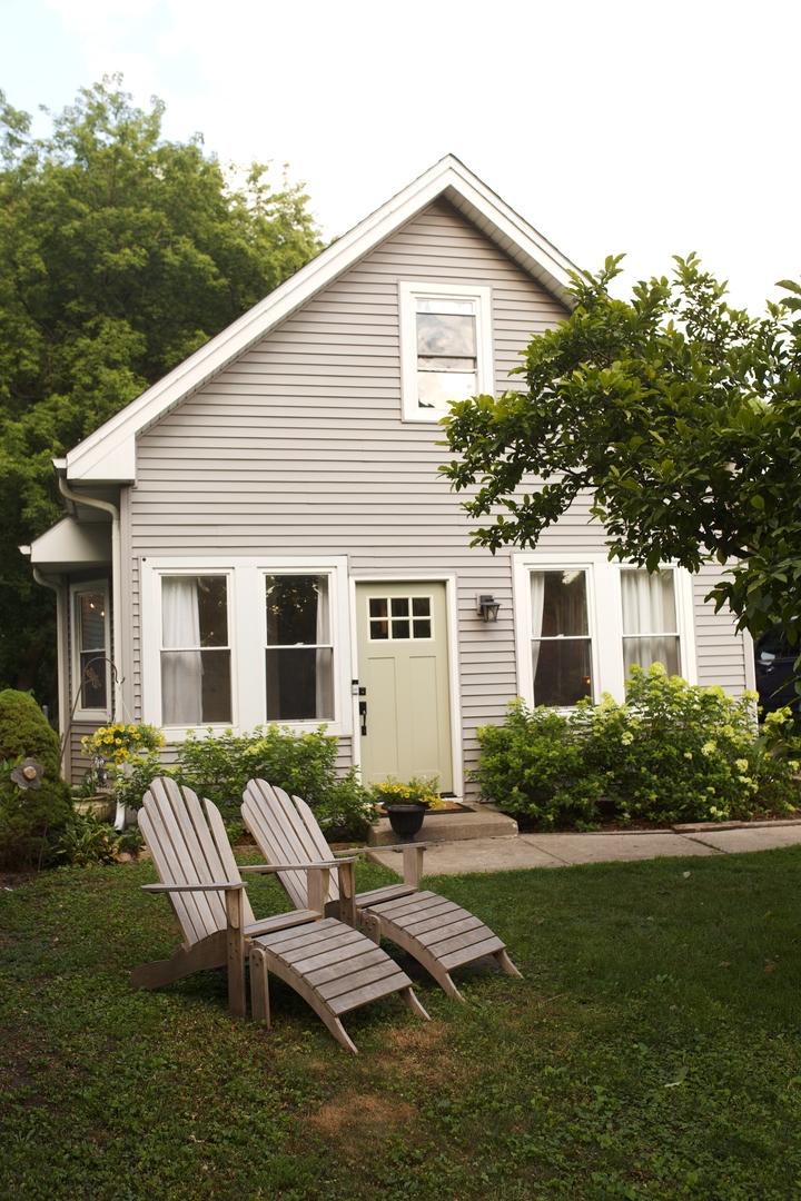 115 Edgewood Ave., Crystal Lake, IL 60014