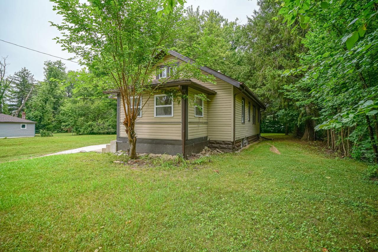 136 Lexington Ave., Rockford, IL 61102