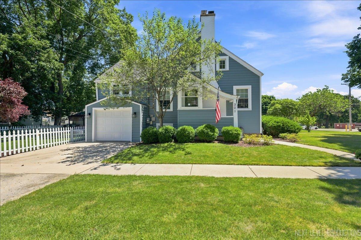 301 N 4th St., Geneva, IL 60134