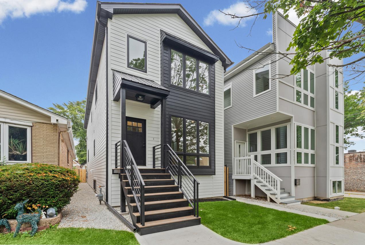 1535 Scoville Ave., Berwyn, IL 60402