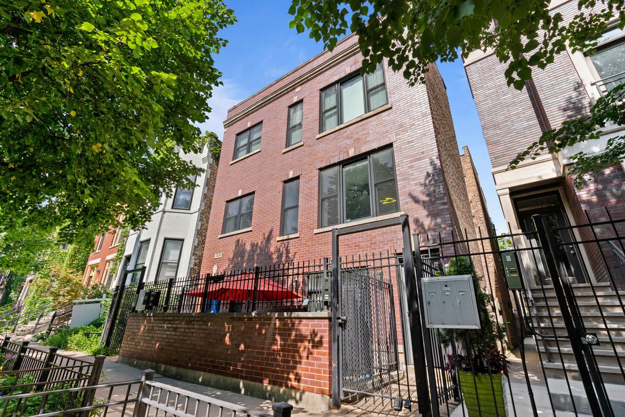 1525 N Claremont Ave. #1A, Chicago, IL 60622