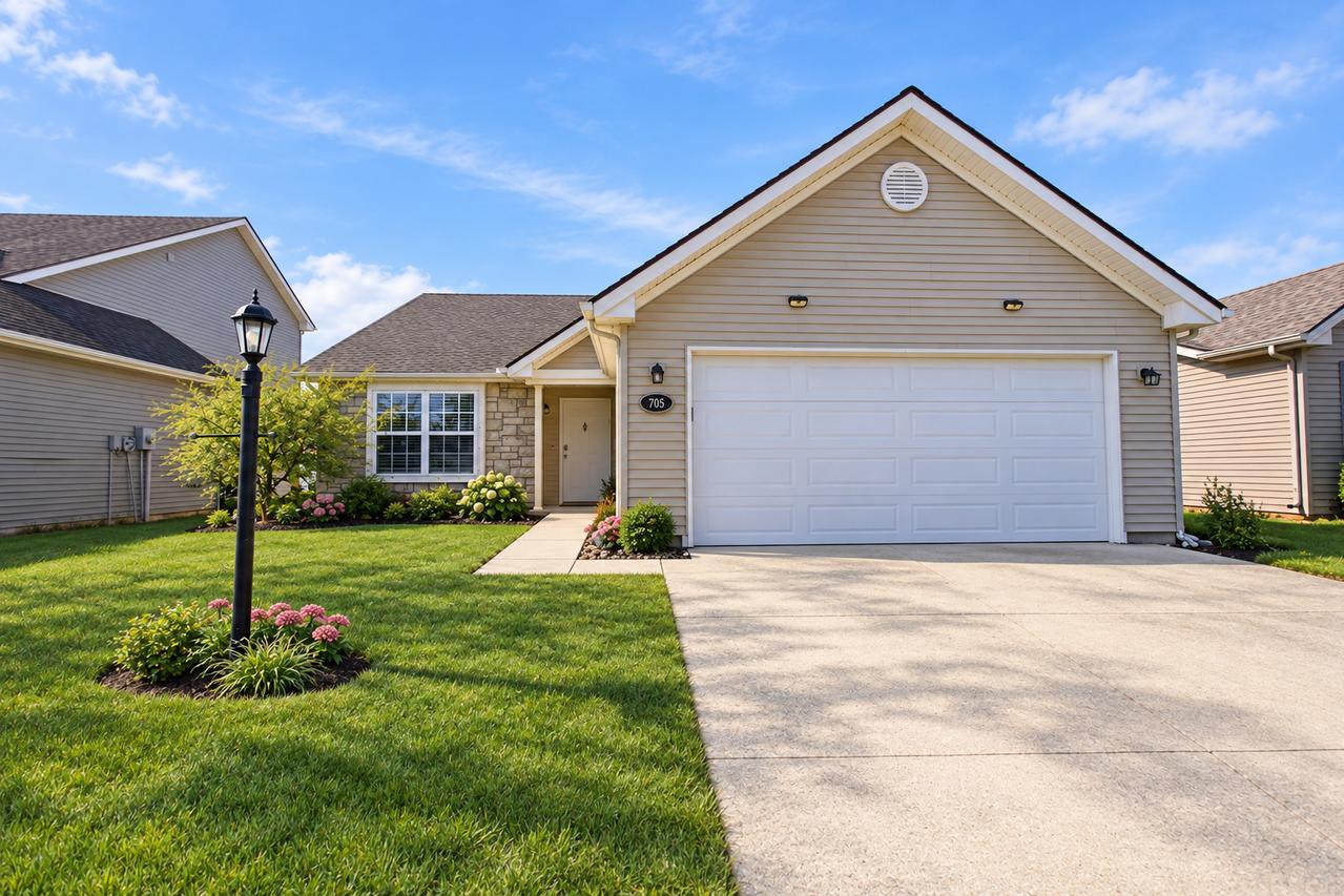 705 Luria Ln., Champaign, IL 61822