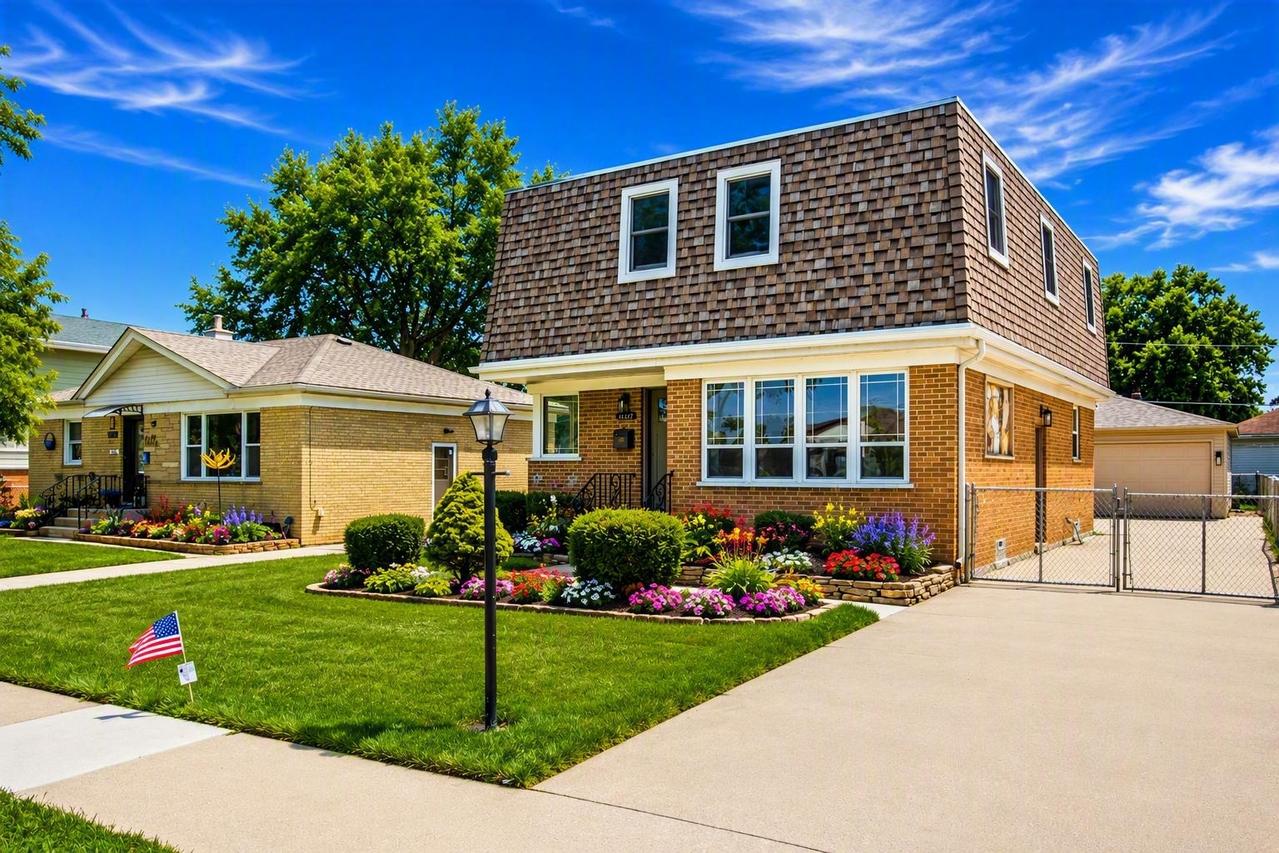 11157 Shaw St., Westchester, IL 60154