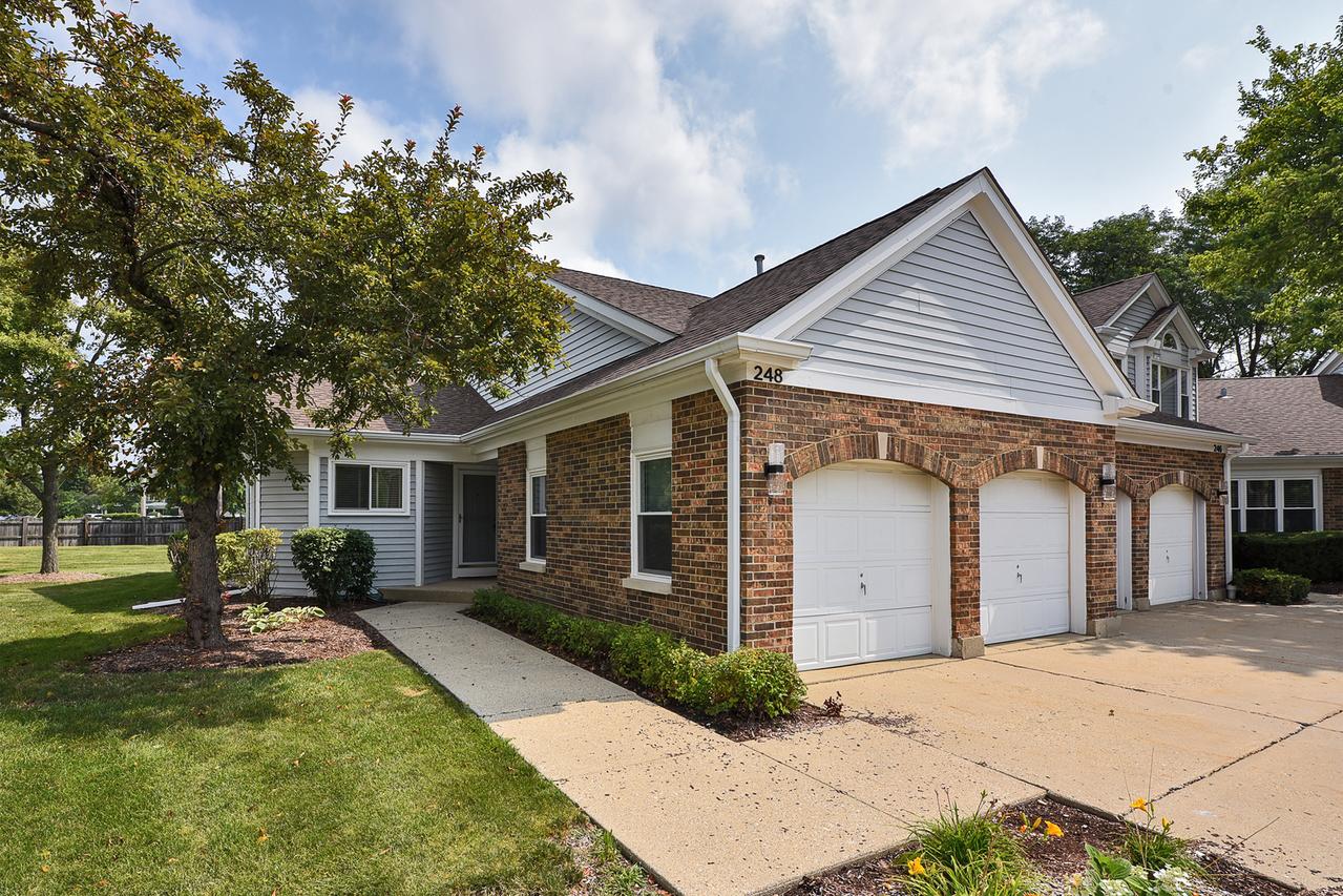 248 Willow Pkwy., Buffalo Grove, IL 60089