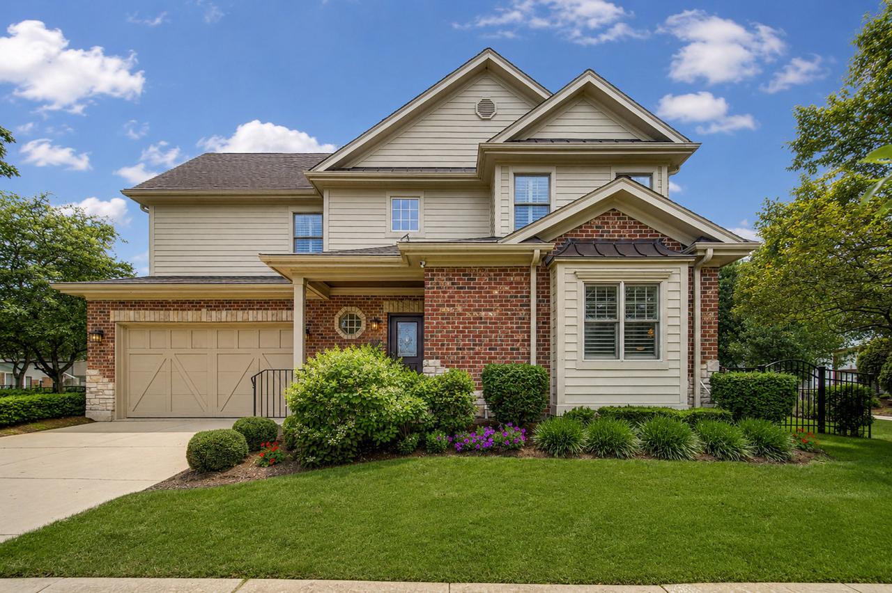 203 N 4th Ave., St. Charles, IL 60174