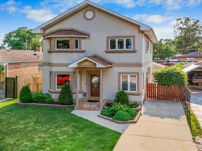 8224 N Oleander Ave., Niles, IL 60714