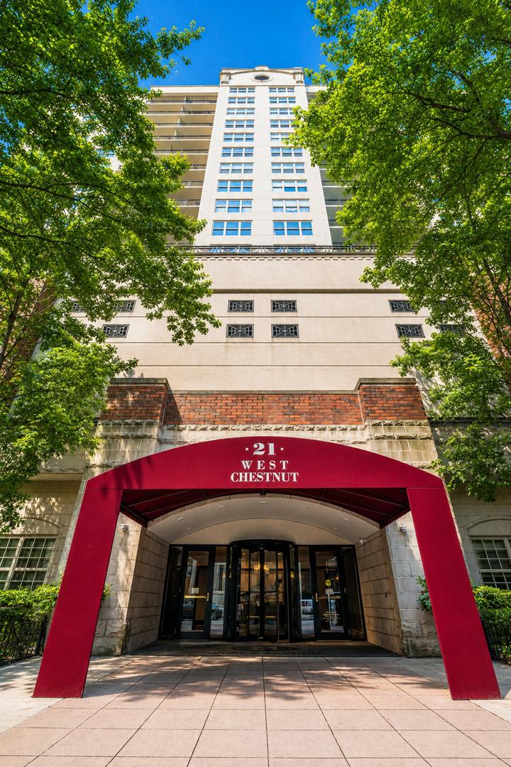 21 W Chestnut St. #1306, Chicago, IL 60611