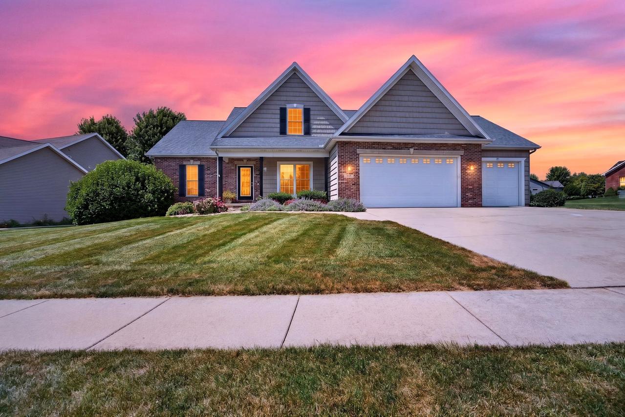 3101 Carrington Ln., Bloomington, IL 61705