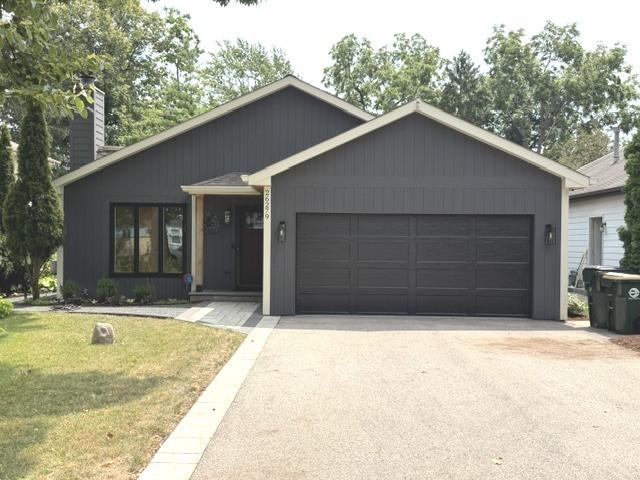 26279 N Hickory Ave., Mundelein, IL 60060