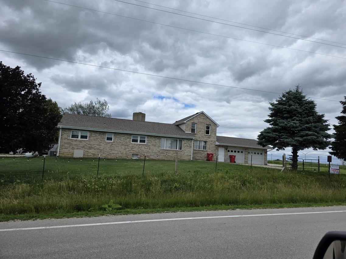 12257 Waterman Rd., Waterman, IL 60556