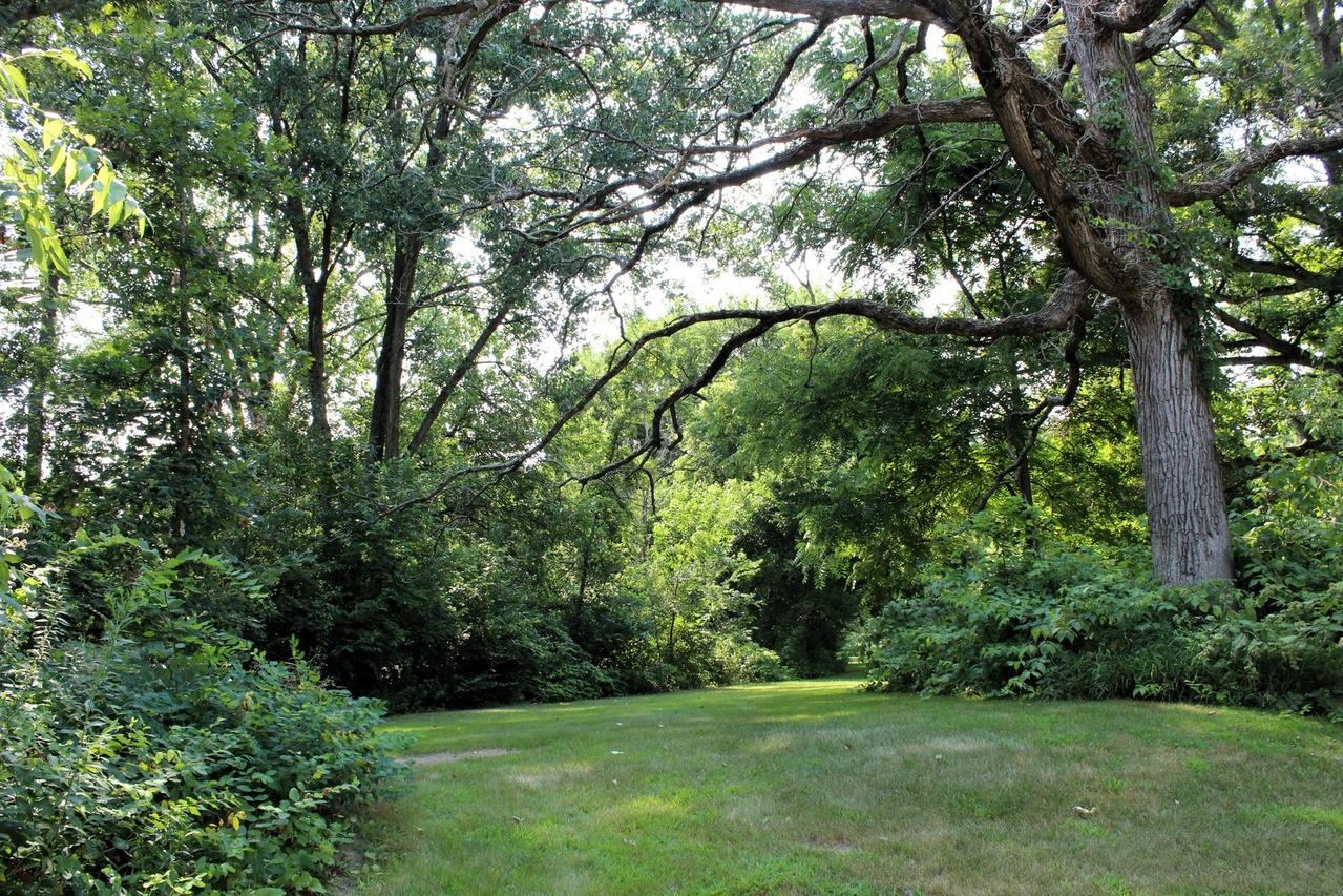 Lot 9 Cherokee Dr., Johnsburg, IL 60051