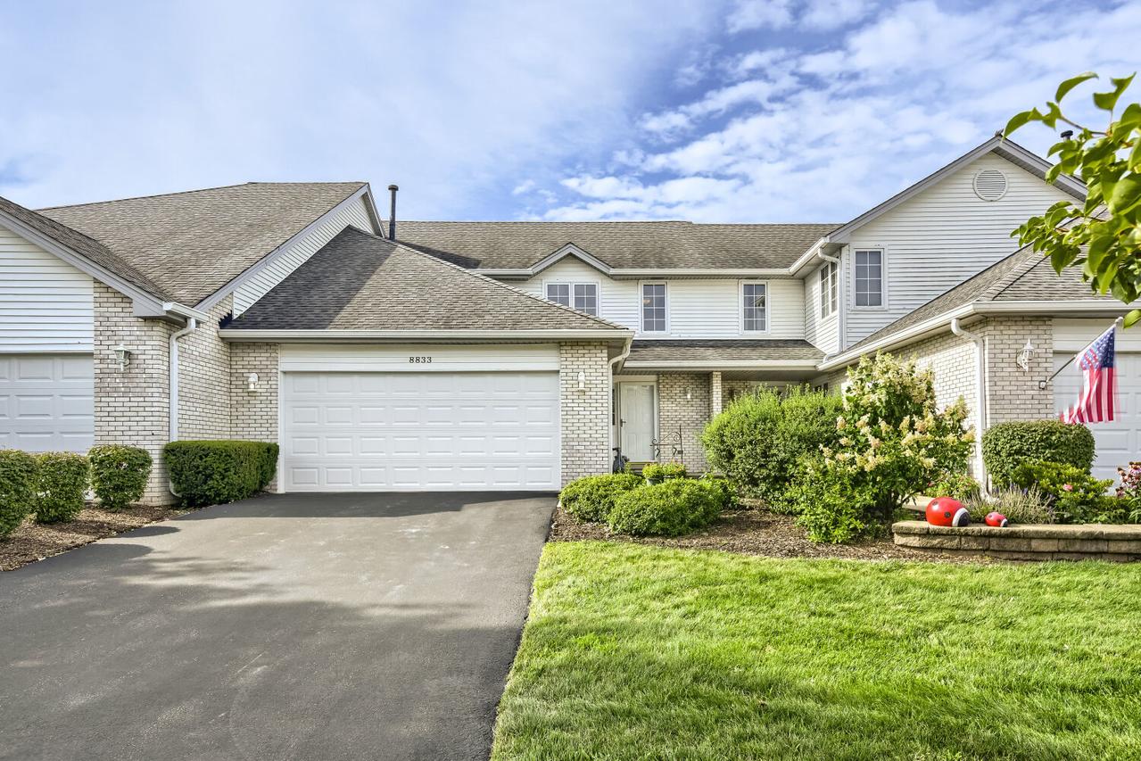 8833 Bluebird Dr., Tinley Park, IL 60487