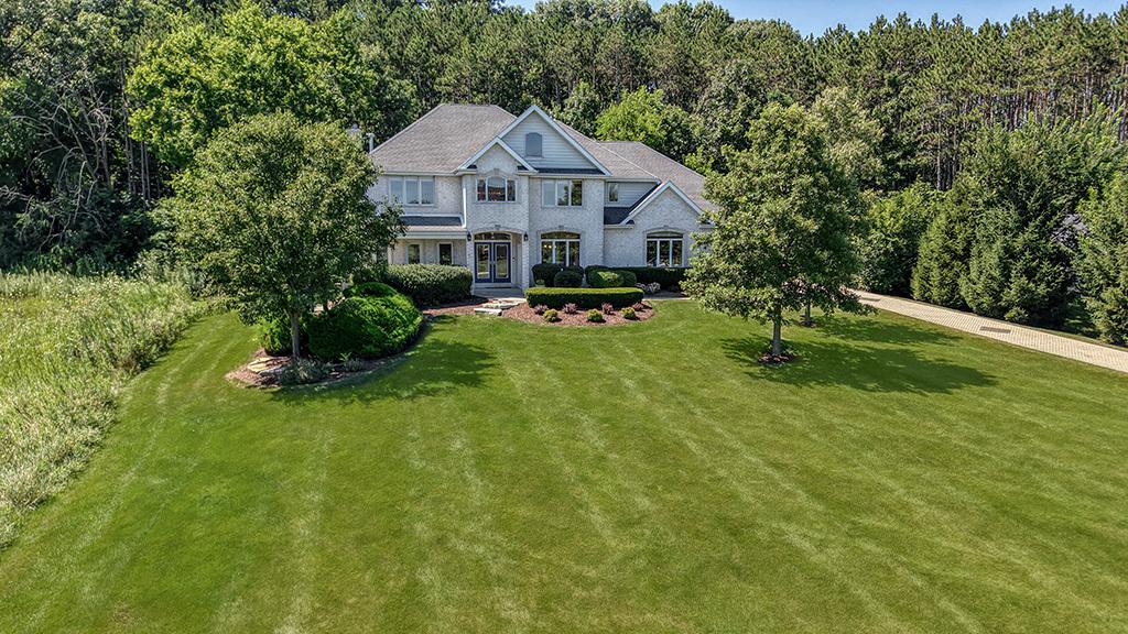 16556 Pine Hill Dr., Homer Glen, IL 60491