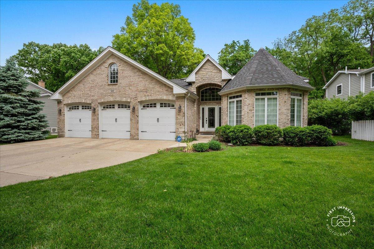 1009 Douglas Ave., Naperville, IL 60540
