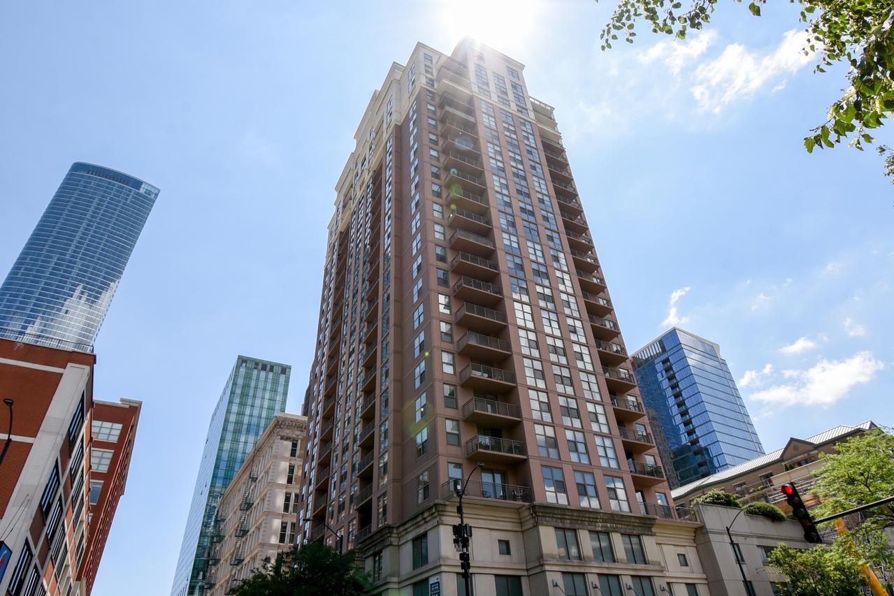 1101 S State St. #2103, Chicago, IL 60605