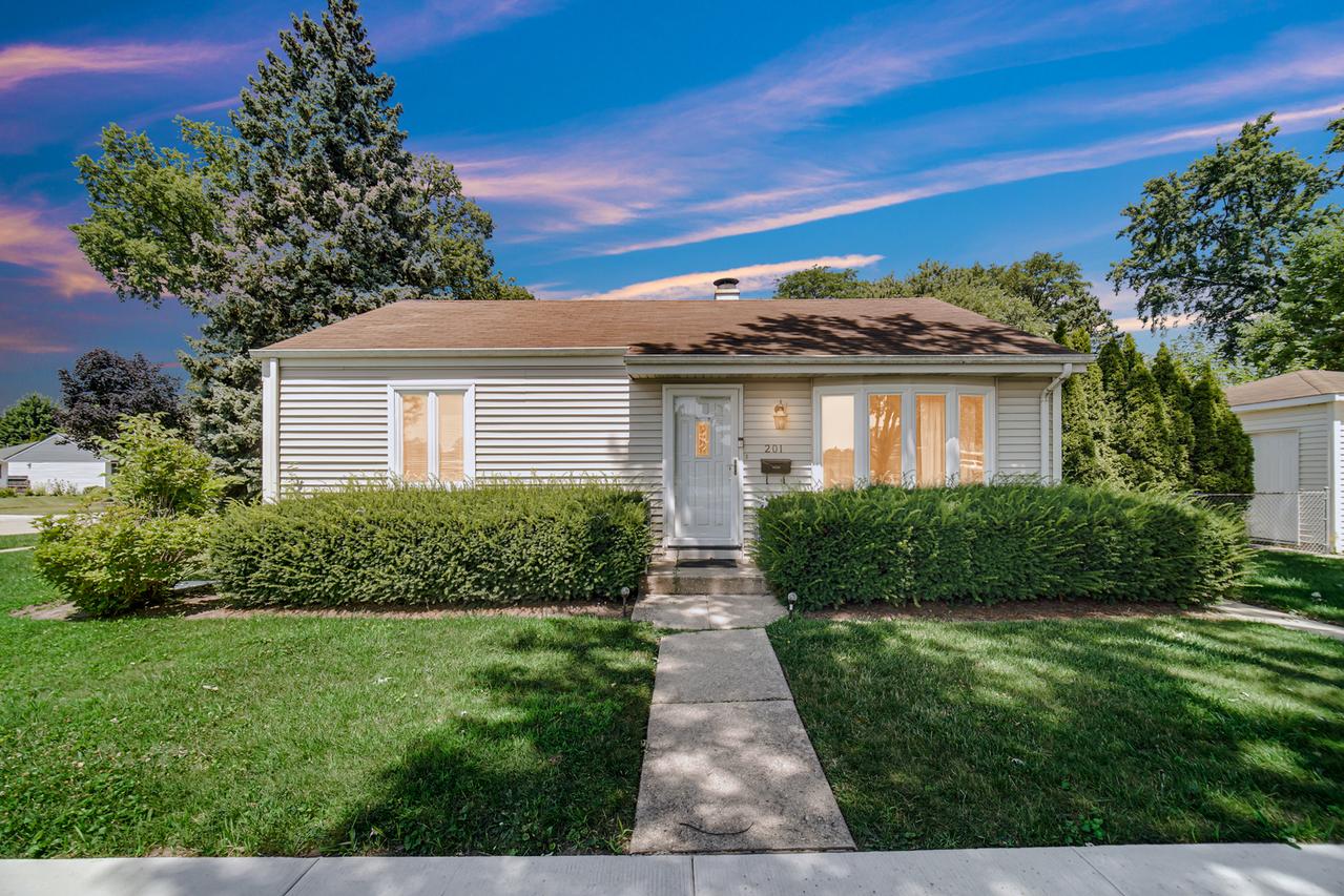201 N William St., Mount Prospect, IL 60056
