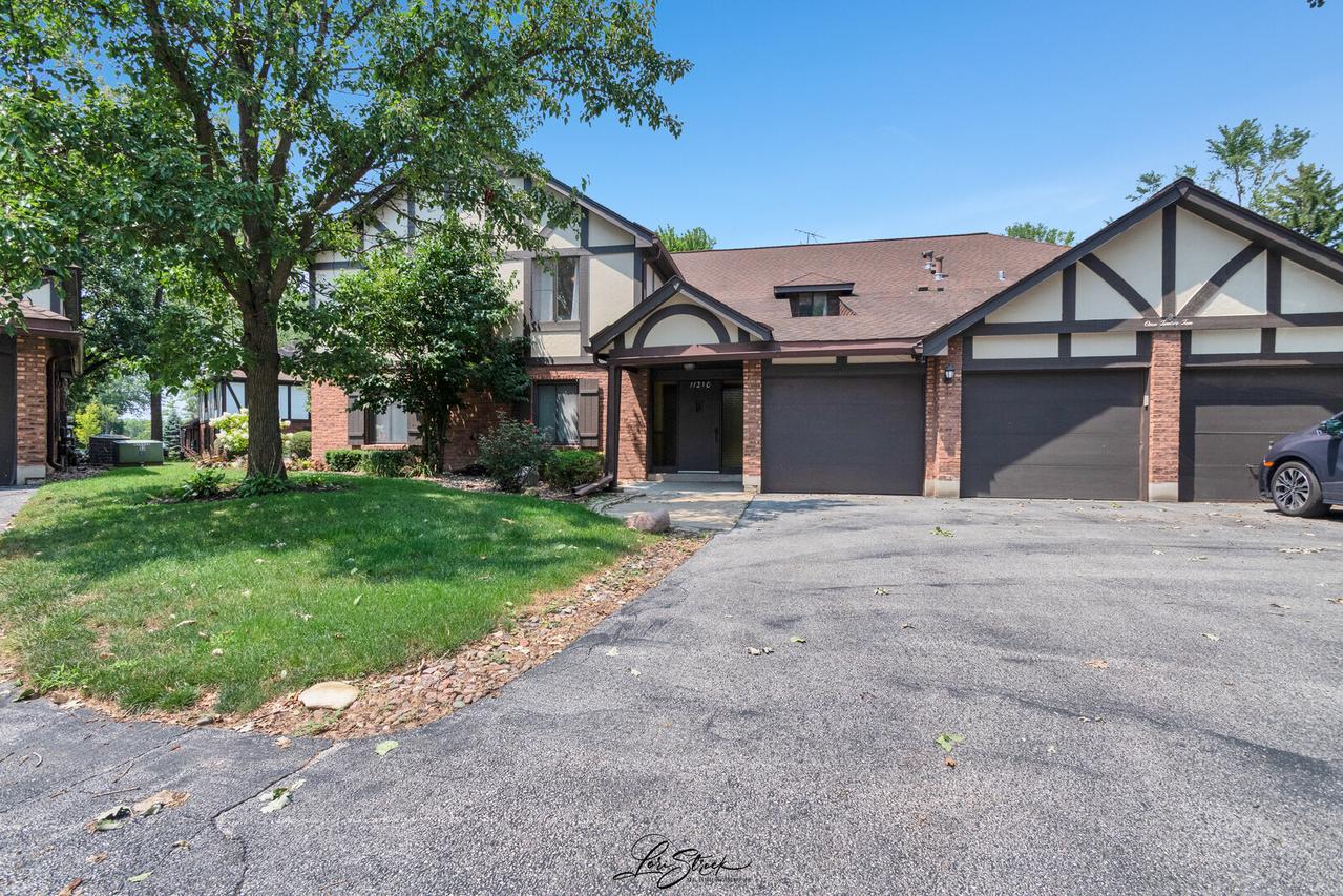 11210 S Cherry Ct. #52D, Palos Hills, IL 60465