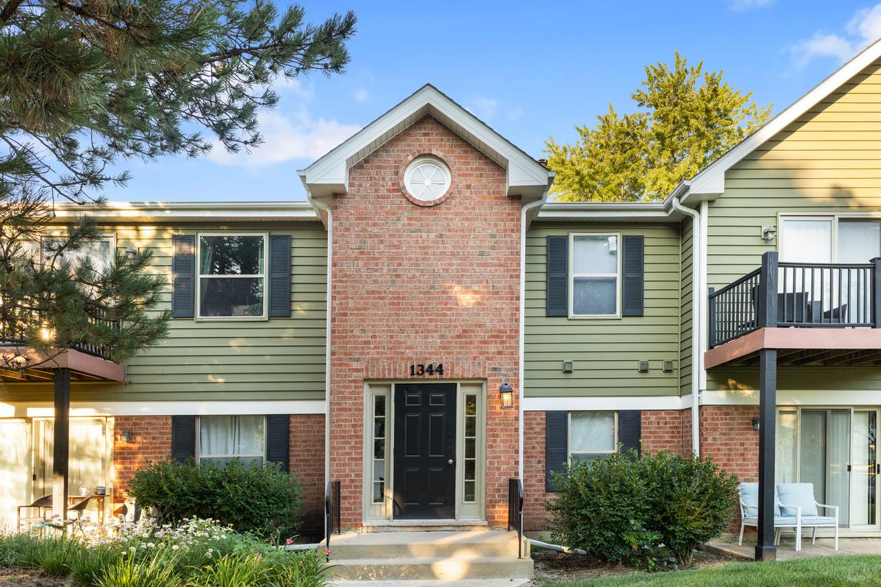 1344 Mcdowell Rd. #201, Naperville, IL 60563